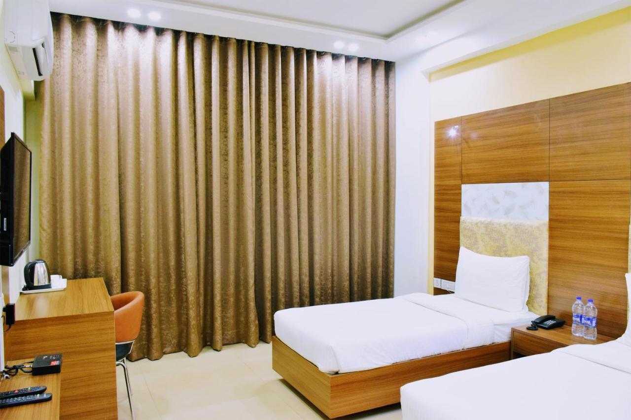 Hotel When In Gurgaon - Opposite To Artemis Hospital מראה חיצוני תמונה