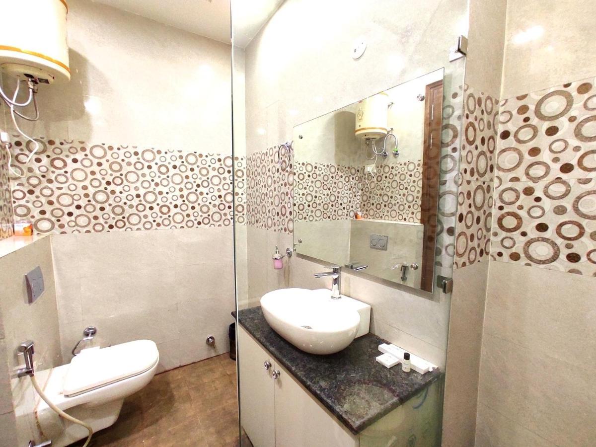 Hotel When In Gurgaon - Opposite To Artemis Hospital מראה חיצוני תמונה
